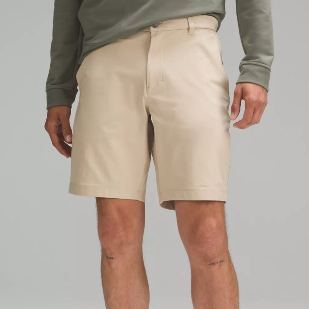 Lululemon Men’s Commission Classic-Fit Short 9" size 30